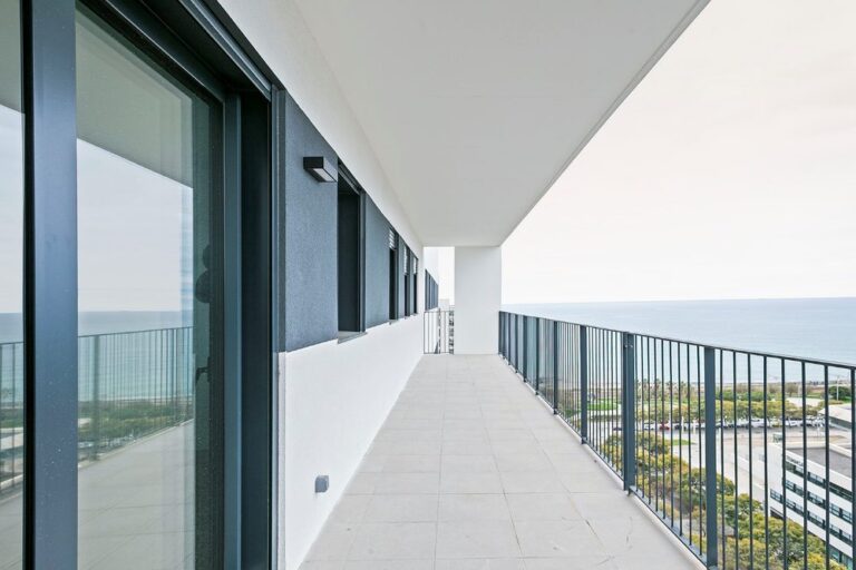 Proyecto de instalaciones integrales en promoción residencial en Mataró (Barcelona) por BENMITSU