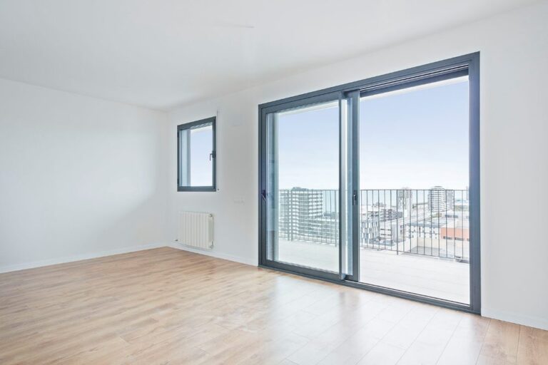 Proyecto de instalaciones integrales en promoción residencial en Mataró (Barcelona) por BENMITSU
