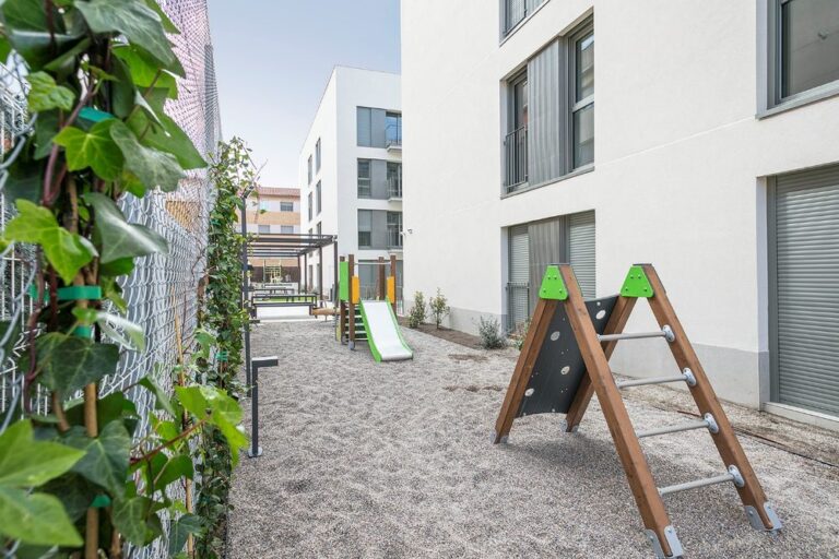 Proyecto de instalaciones integrales en promoción residencial en Terrassa (Barcelona) por BENMITSU