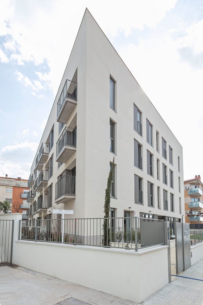 Proyecto de instalaciones integrales en promoción residencial en Terrassa (Barcelona) por BENMITSU