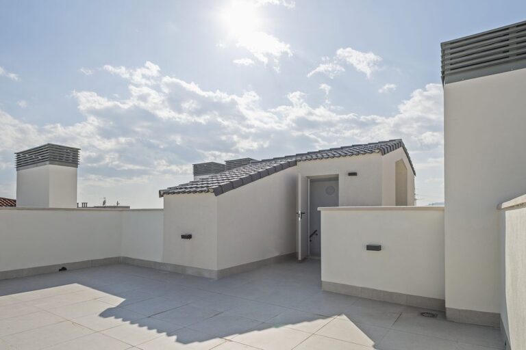 Proyecto de instalaciones integrales en promoción residencial en Terrassa (Barcelona) por BENMITSU