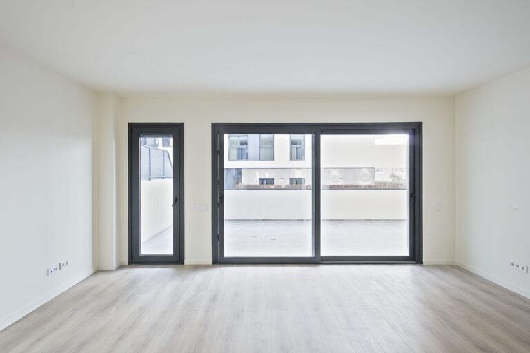 Proyecto de instalaciones integrales en promoción residencial en Vilanova i la Geltrú (Barcelona) por BENMITSU