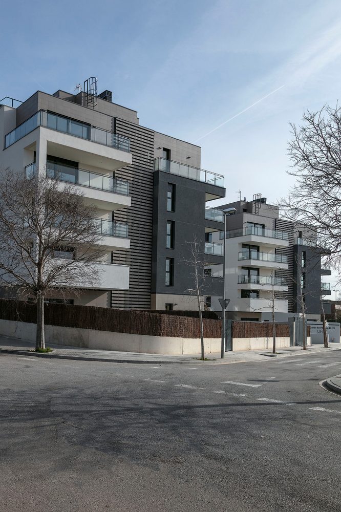 Proyecto de instalaciones integrales en promoción residencial en Vilanova i la Geltrú (Barcelona) por BENMITSU