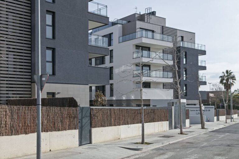 Proyecto de instalaciones integrales en promoción residencial en Vilanova i la Geltrú (Barcelona) por BENMITSU