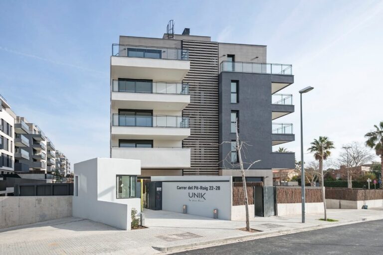 Proyecto de instalaciones integrales en promoción residencial en Vilanova i la Geltrú (Barcelona) por BENMITSU