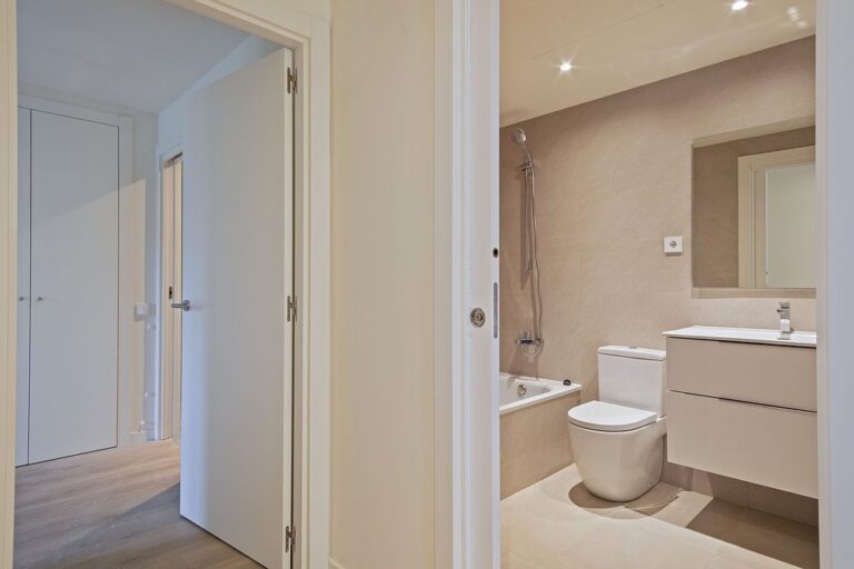Proyecto de instalaciones integrales en promoción residencial en Vilanova i la Geltrú (Barcelona) por BENMITSU