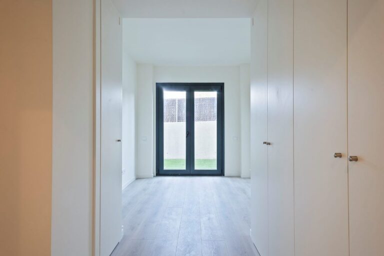 Proyecto de instalaciones integrales en promoción residencial en Vilanova i la Geltrú (Barcelona) por BENMITSU
