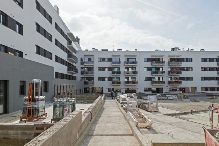 Proyecto de instalaciones integrales en promoción residencial en Vilanova i la Geltrú (Barcelona) por BENMITSU