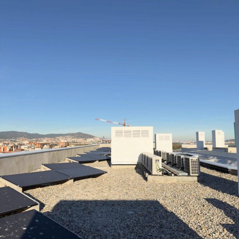 Instalaciones integrales en promoción residencial en Sant Boi de Llobregat (Barcelona) por BENMITSU