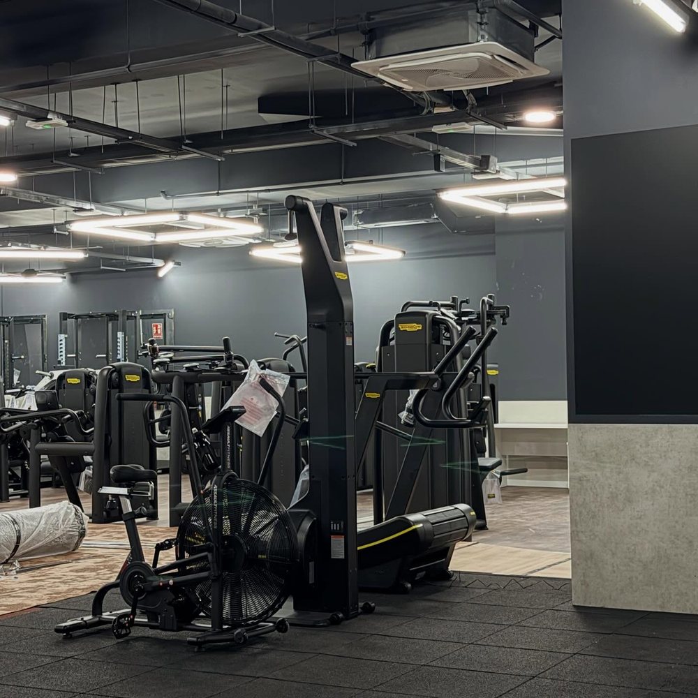 Instalaciones integrales en centro deportivo SynerGym en Vic (Barcelona) por BENMITSU